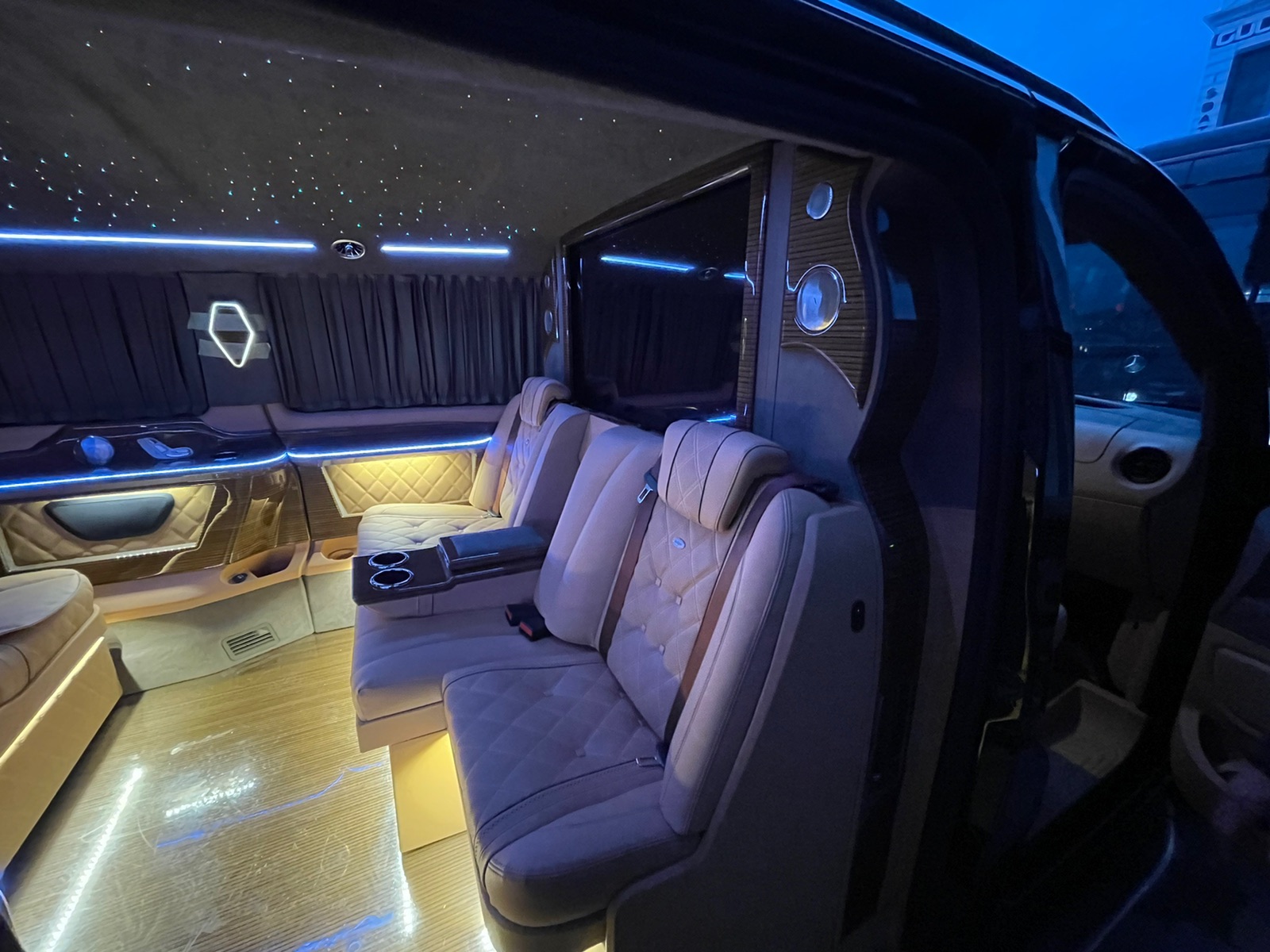 Mercedes VITO VIP